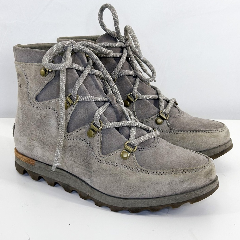 𝅺SOREL Tan Sneakchic Alpine Kettle Boots Lace up Sneakers Ankle Booties size 7